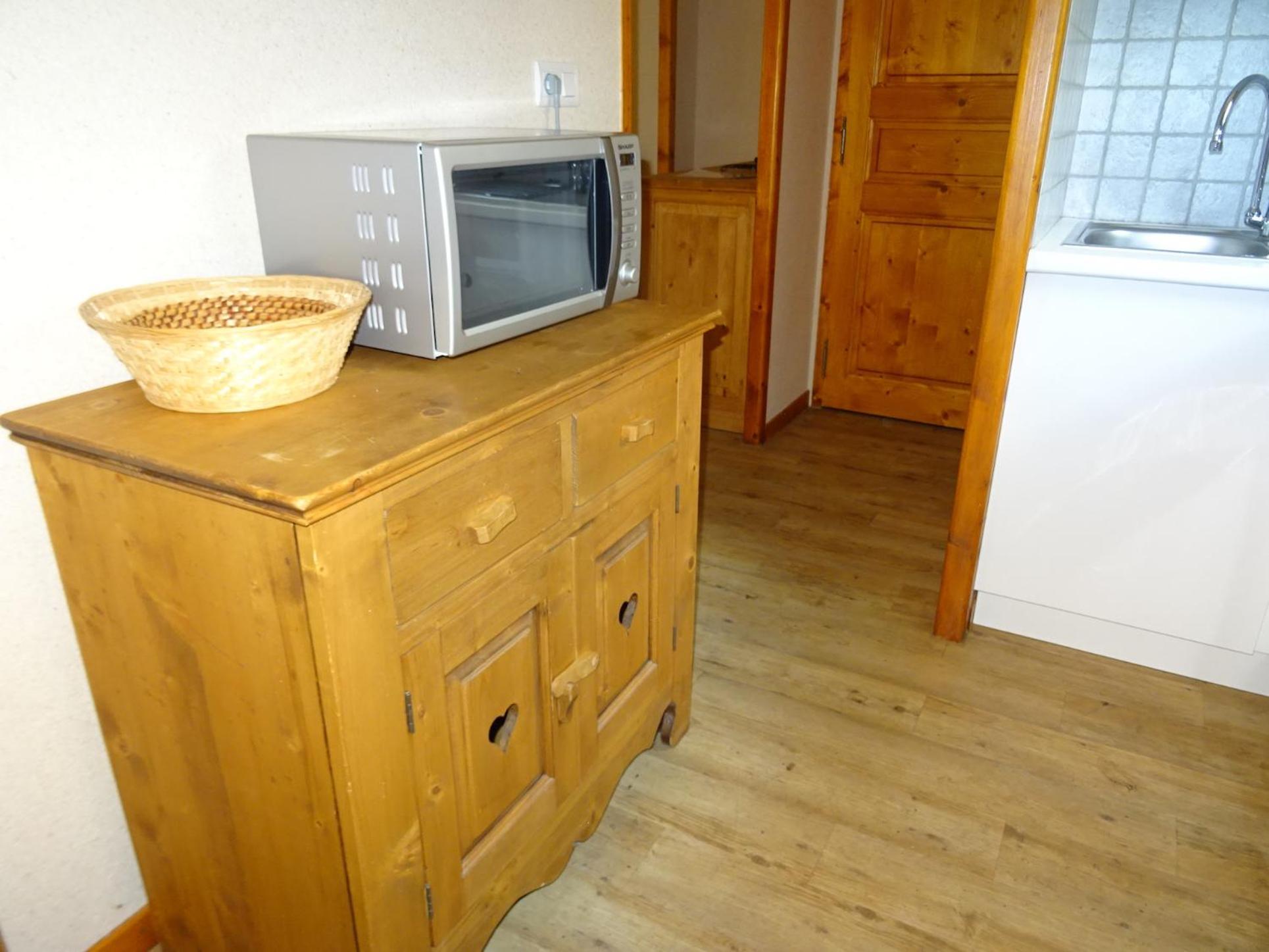 Les Pres-ronds Apartment *